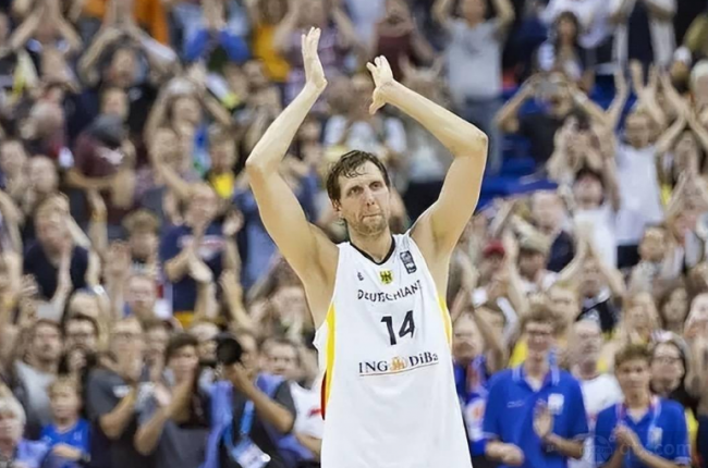 他在比赛中 他在比赛中