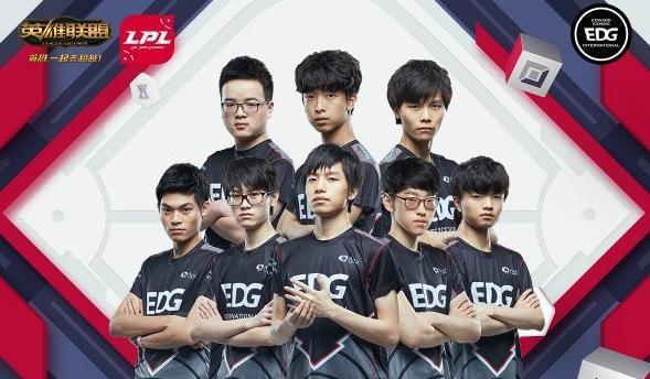 了两队的战 了两队的战